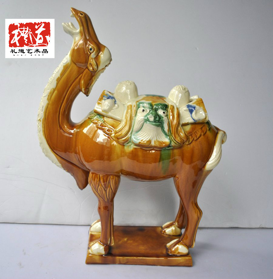 郑州唐三彩骆驼桌面摆件丝绸之路陶瓷骆驼